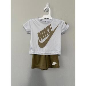 Nike size 18 months matching set
